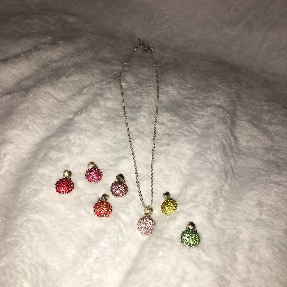 Interchangeable necklace